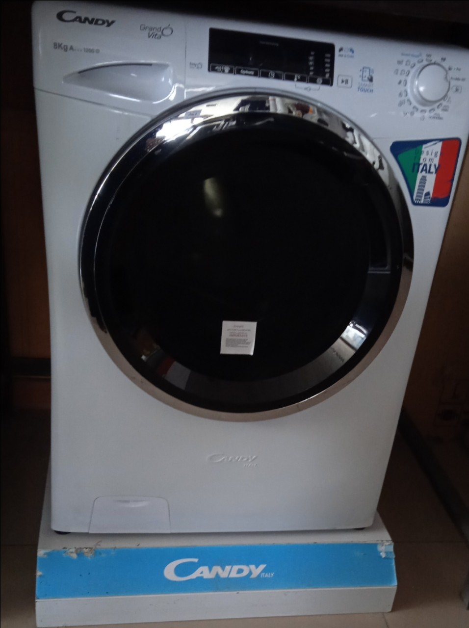 کندی  ماشین لباس شویی اتومات مدل PFC_822_W. 8kg